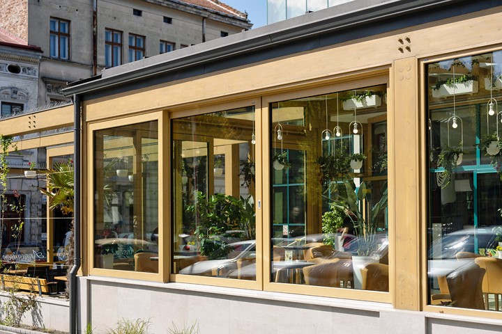 okna i drzwi tarasowe WISNIOWSKI w 220510 b8100