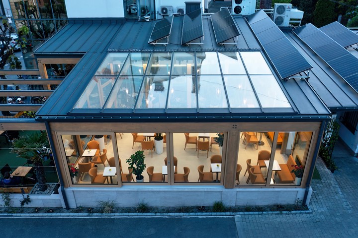 przeszklenia fasady WISNIOWSKI szklany dach w 220510 b0155 DN